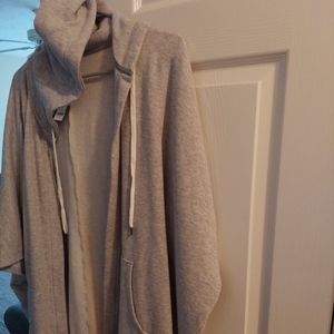 Aerie gray open soft sweater short-sleeve front hoodie m/L new with tags poncho